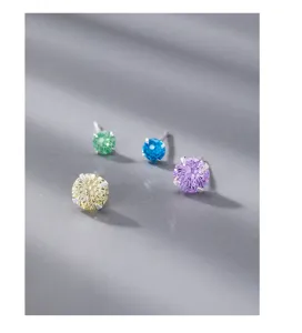Boucles d'oreilles clous en argent S999 zircon feu d'artifice coloré minimaliste bijou détail