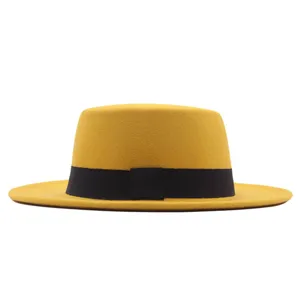 Klassischer gelber Flat Top Wollfilz Fedora Hut mit schwarzem Band, Vintage Jazz Kappe.