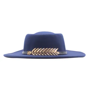 Damen Herbst Winter Wolle Filz flacher Hut elegante Metall Fischgräten Dekoration