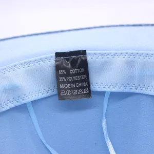 Innere Detailansicht des Wollhutes mit deutlicher Etikettenanzeige zur Materialzusammensetzung.