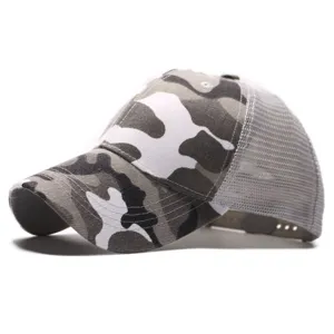 Camouflage mesh baseball cap for men, outdoor sun protection trucker hat with snapback.