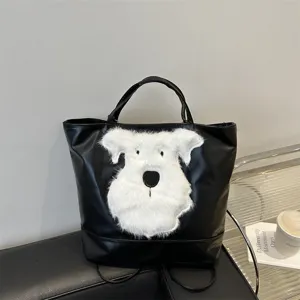 Dames PU Lederen Tote Tas Grote Capaciteit Woon-werkverkeer Schoudertas Vintage Reistas Rugzak Met Pluche Hond Decor