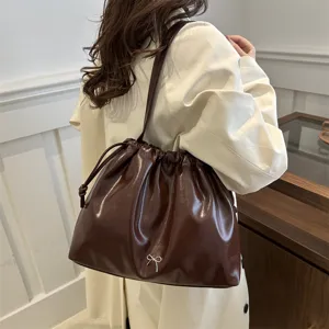 Women fashionable soft leather shoulder bucket bag commute casual crossbody handbag stylish