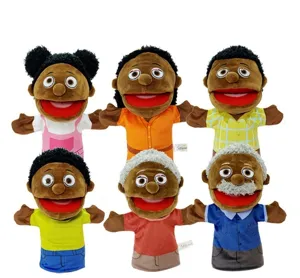 Afrikanisch-amerikanische Familie Plüsch Handpuppen Set, interaktives Kinderspielzeug.