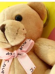Mignon porte-clés en peluche ours en peluche avec nœud rose, charm de sac doux.