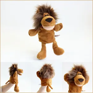 Vue détaillée de la marionnette lion en peluche avec bouche mobile et jambes sous divers angles.