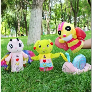 Cute Cartoon Insect Plush Hand Puppet Toy Snail Caterpillar Butterfly Bee Interactive Early Education Doll Gift