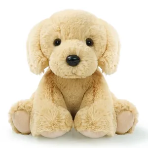 Gros plan detail de peluche chiot golden retriever doux et moelleux animal mignon.