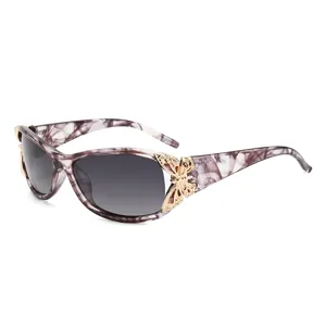 Y2K Fashion Women Polarized Sunglasses with Elegant Gold Butterfly Temple Decor Gradient Lenses