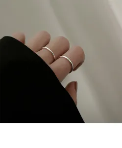 Minimalistische 999 Massivsilber Schlichte Ringe für Damen, exquisiter japanischer Schmuck.
