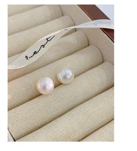 Elegante S925 Sterlingsilber Perlen Ohrstecker mit buntem Glanz fur Damen Vintage Stil.