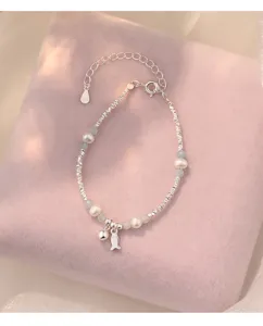 Exquisites S925 Silber Perle Fisch Anhänger Armband Detailansicht, süßer Damenschmuck.