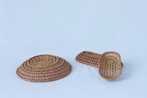 Handmade woven rattan hollow storage tray set, natural bamboo fruit plate and tea towel holder.