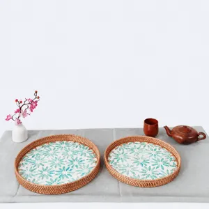 European Style Rattan Round Serving Tray Green Shell Inlaid Natural Woven Decorative Fruit Tea Tray For Living Room