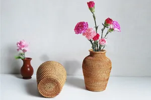 Nordic woven rattan flower vase rustic vintage decorative vase for tabletop decor.