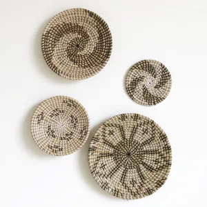 Natural seagrass woven wall hanging plates set, handmade bohemian decorative round trays for home.