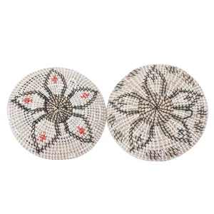 Natural seagrass woven wall hanging decorative plate set for living room home decor.