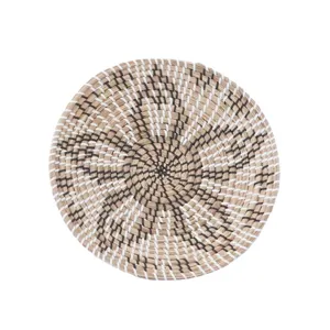 Handmade sea grass woven decorative wall plate for home living room and hallway hanging decor.