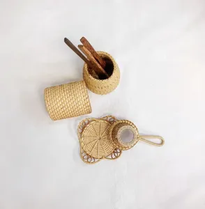 Ensemble de passoire à thé et sous-verre en rotin tissé naturel rangement de bureau fait main