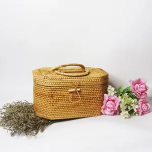 Handmade rattan storage box with lid, vintage woven organizer basket for cosmetics jewelry