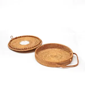 Ronde rotan stro tas geweven crossbody handtas voor vrouwen, perfect voor strandvakantie.