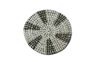 Japanese round woven straw heat resistant table mat for kitchen hot pot and bowl protection