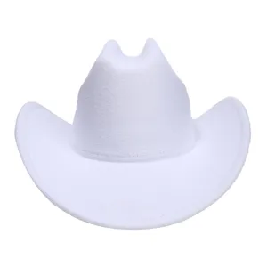 Detailopname van een witte wollen vilt cowboyhoed, klassieke jazzhat met gekrulde rand.