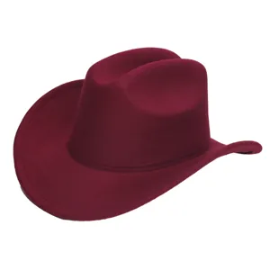 Detail bordeaux vilt cowboyhoed, gebogen rand jazzhoed, herfst winter wollen hoed close-up