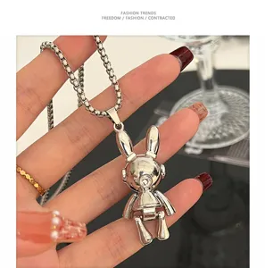 Collier pendentif lapin mécanique cool pour hommes et femmes bijoux style hip hop.