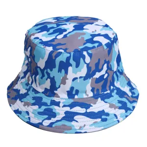 Blauwe camouflage vissershoed, stijlvolle zonbescherming buitenpet voor dames en heren, casual.