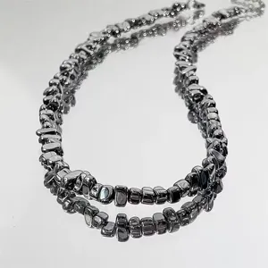 Trendy irregular gemstone beaded necklace, hip-hop style niche design for men and women.