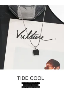 Minimalist titanium steel black square pendant necklace for women, stylish chic clavicle chain.
