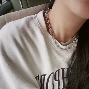 Stainless steel thorn chain necklace for men, hip-hop minimalist street style.