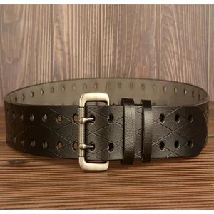 Cintura in pelle da uomo con doppia fibbia ad ardiglione, stile casual per jeans e look quotidiano.