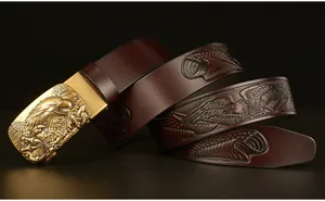 Men retro leather belt with carved eagle automatic buckle casual cowhide jeans belt for daily wear.