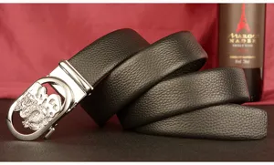 Men's automatic buckle leather belt, top layer cowhide black strap for casual fashion daily wear.