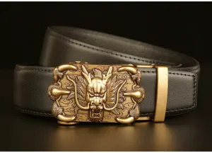 Details of the men's genuine leather belt featuring a detailed gold dragon claw automatic buckle.