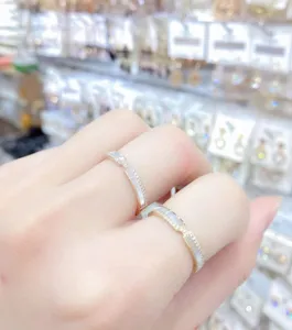 Stylish elegant women rose gold titanium steel ring with zircon and shell fashion jewelry.