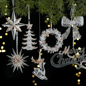 Ensemble de suspensions de Noël en acrylique transparent avec paillettes scintillantes.