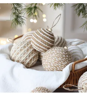 Adorno colgante de árbol de Navidad nórdico, bola envuelta en cuerda de yute de 8 cm.