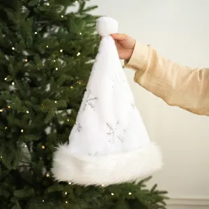 Gorro de Papa Noel de felpa blanca con copos de nieve de lentejuelas para fiestas navideñas.