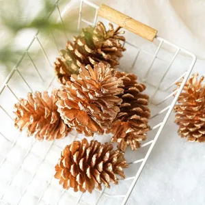 Piñas de pino pintadas de oro para decoracion de arbol de Navidad, decoracion rustica