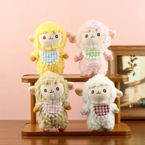 Süßes Lamm Plüsch Schlüsselanhänger Weiches Kuscheltier Schaf Spielzeug Mit Kariertem Latz Kleiner Rucksack Zubehör Geschenk