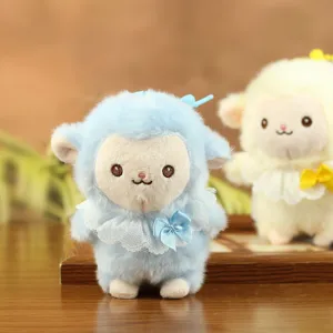 Simpatico portachiavi in peluche di pecora blu, morbida bambola pendente per borsa.