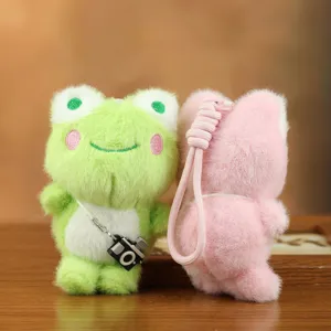 Llenos de encanto llaveros de peluche rana y animal rosa, colgantes de bolso suaves para niños.
