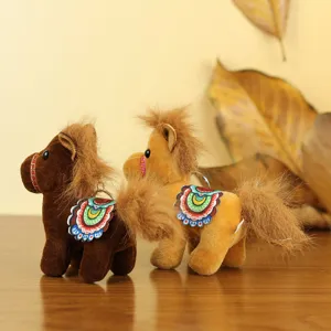 Grazioso portachiavi cavallo in peluche, morbido ciondolo borsa per regalo nuovo anno.