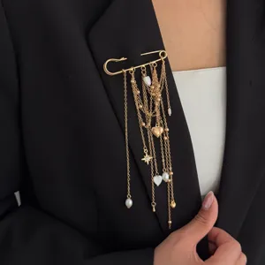 Gold safety pin brooch with pearls and heart pendants for elegant women fashion jewelry
