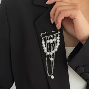 Fashion pearl tassel brooch pin for women, elegant silver metal safety pin jewelry.