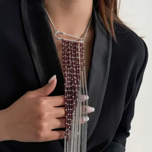Collana con nappina spilla da balia in stile europeo, elegante pendente di perle da donna.