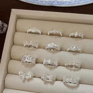 Süßer Geometrischer Offener Strassring Aus Kupfer Eleganter Schleifenknoten Mode Zeigefinger Verstellbare Ringe Für Damen